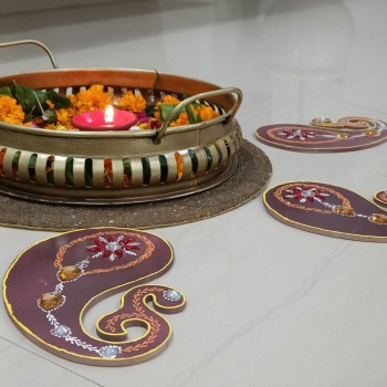 Iron Round  Tray Platter in Brass finish - Set of 2