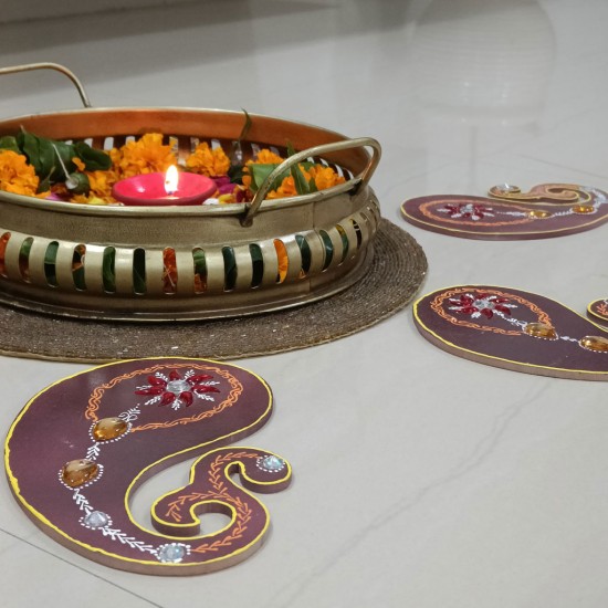 Iron Round  Tray Platter in Brass Finish Dia 12 inch