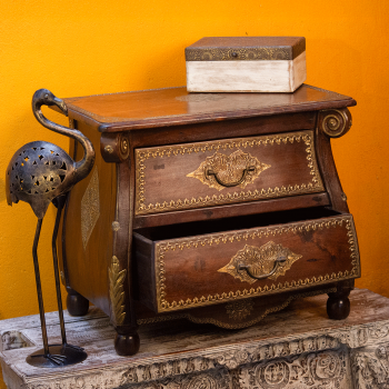 colonial bedside chest of three drawers hand-crafted wood finish Indune
