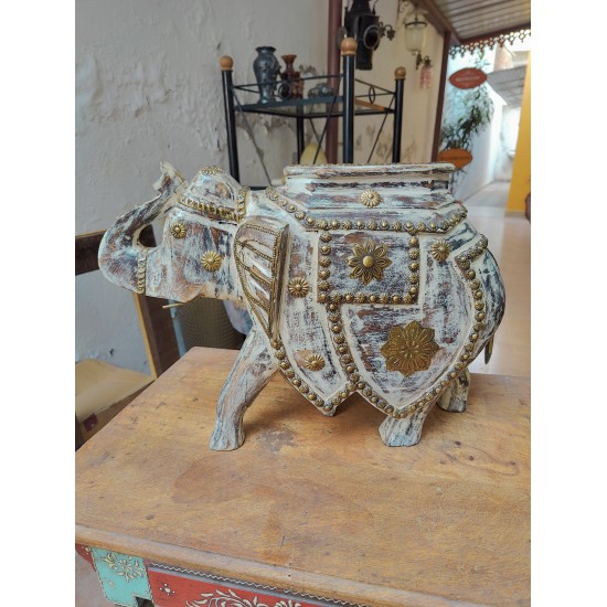 Distrssed White Wooden Elephant Distrssed White Wooden Elephant