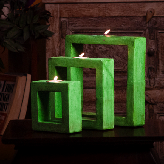 Set of three green square wooden tea light holders handcrafted by Indune Set of three green square wooden tea light holders handcrafted by Indune