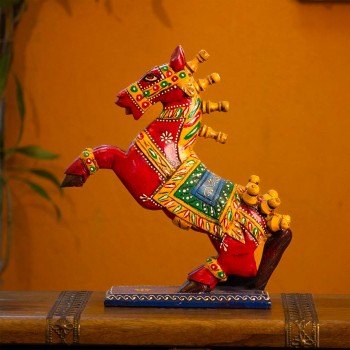 Handmade wooden horse showpiece rustic déco