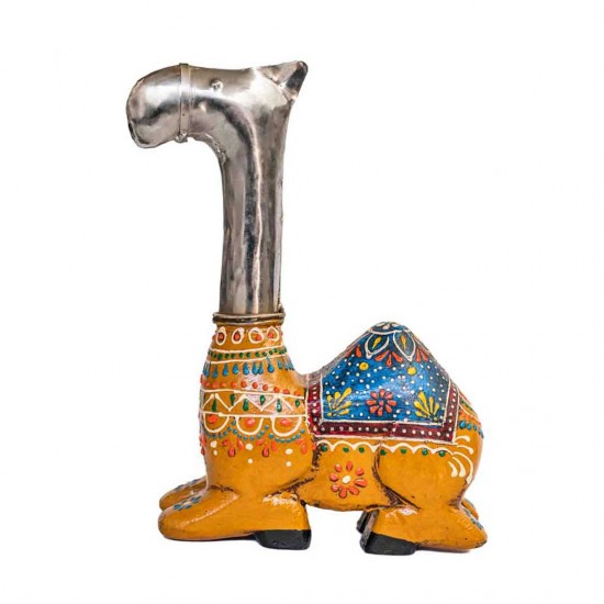 wooden handpainted camel showpiece (set of three)