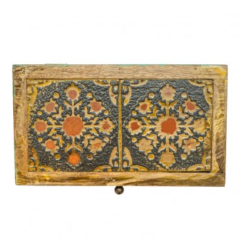 Distressed yellow wooden jewellery box vintage finish Distressed yellow wooden jewellery box vintage finish