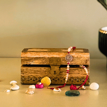 wooden box small natural polish with brass work Indune