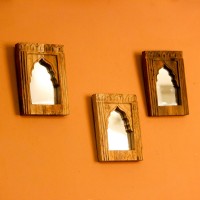 Mini Reclaimed Wood Arch Mirror – Assorted Small arched wooden mirror frame crafted from reclaimed wood in a natural weathered finish, sold as an assorted piece where exact grain and design vary per order.