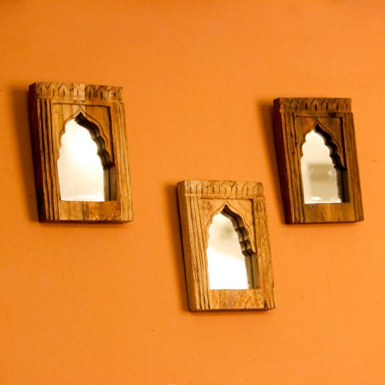 Mini Reclaimed Wood Arch Mirror – Assorted Small arched wooden mirror frame crafted from reclaimed wood in a natural weathered finish, sold as an assorted piece where exact grain and design vary per order.