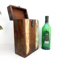 Reclaimed Wood Case for Two Bottles 