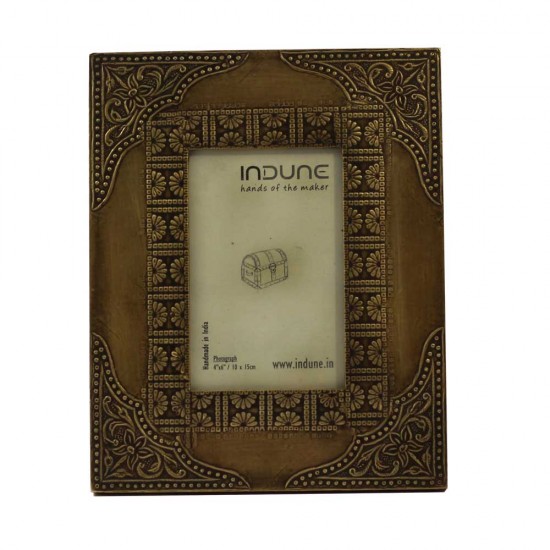 Wooden Photo Frame - Embossed Metal 4 x 6 Inches