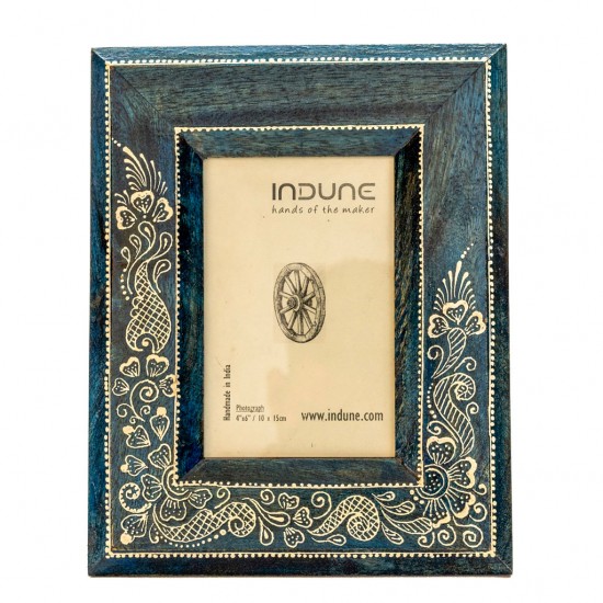 Blue Wood Photo Frame with embossed white coneart