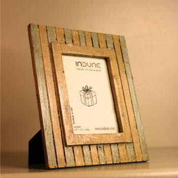 White - Green Wooden Pannel Shaped Photo Frame with Back Stand