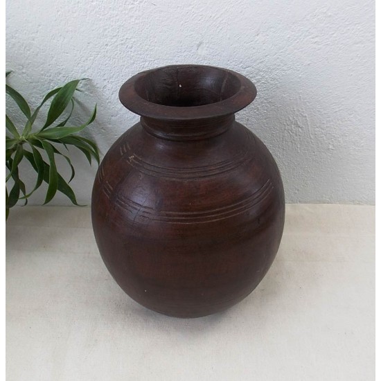 Himachali Old Pot - Assorted/Mix Himachali Old Pot - Assorted/Mix