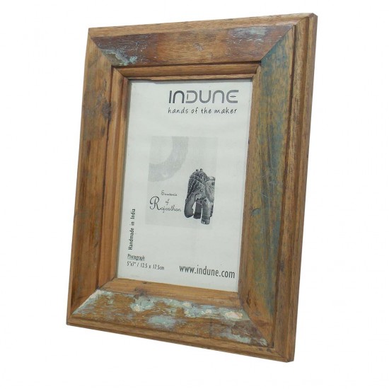 Weathered Reclaimed Wood Photo Frame Photo 5 x 7 Inches Weathered Reclaimed Wood Photo Frame Photo 5 x 7 Inches