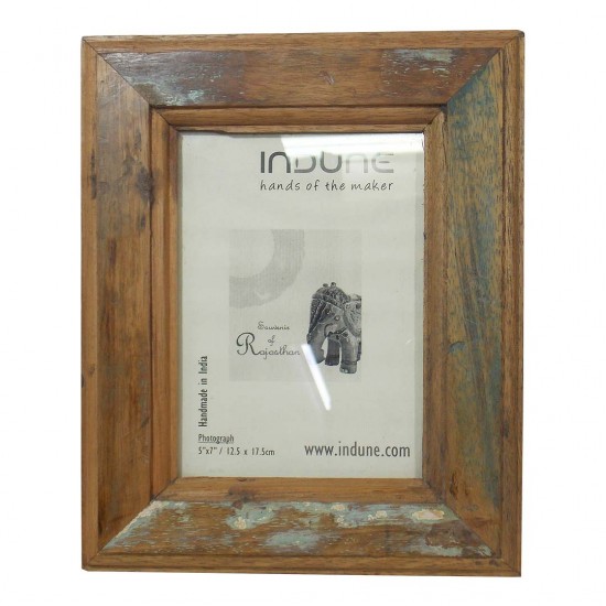 Weathered Reclaimed Wood Photo Frame Photo 5 x 7 Inches Weathered Reclaimed Wood Photo Frame Photo 5 x 7 Inches