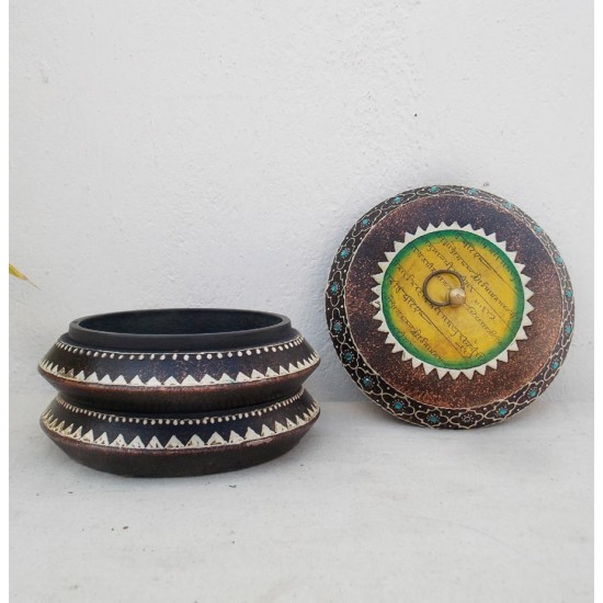 Round Box Calligraphy Round Box Calligraphy