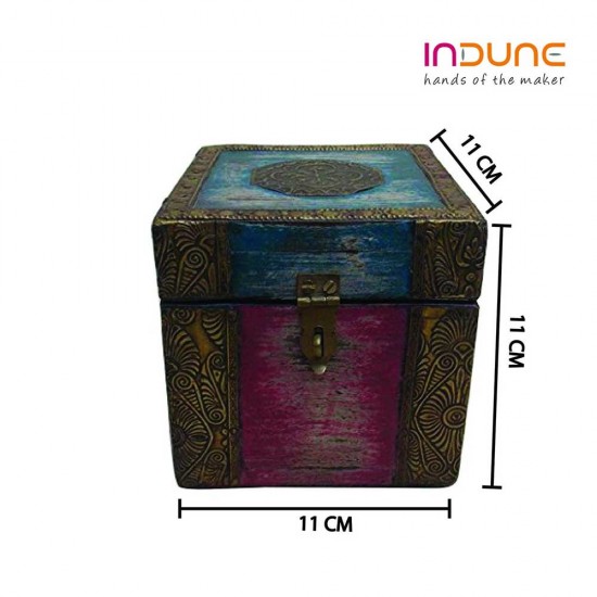 Distressed Painted Square Wooden Box - Antique Brass Artwork Distressed Painted Square Wooden Box - Antique Brass Artwork