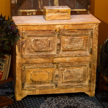 Solid wood vintage chest of drawers – classic home décor furniture piece