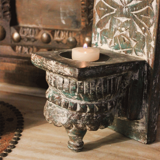 Hand-carved distressed white wooden wall candle holder with vintage finish Hand-carved distressed white wooden wall candle holder with vintage finish