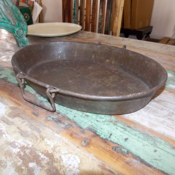 Oval Raw Iron Tray