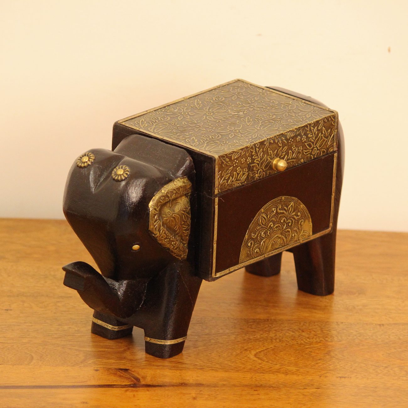 Elephant Box – Black Polish with Embossed Brass
