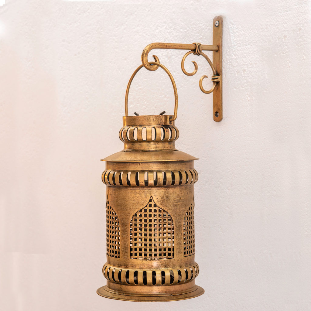 Iron Gajra Lantern- Golden (with Bracket)