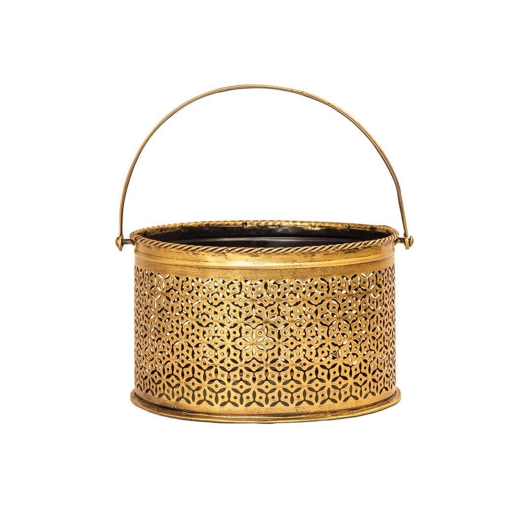 Metal brass basket oval small ( 8 X 10 )