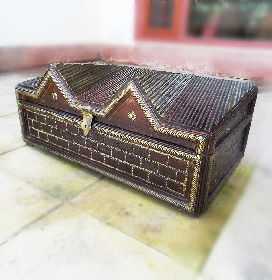 Hut Shaped Treasure Box