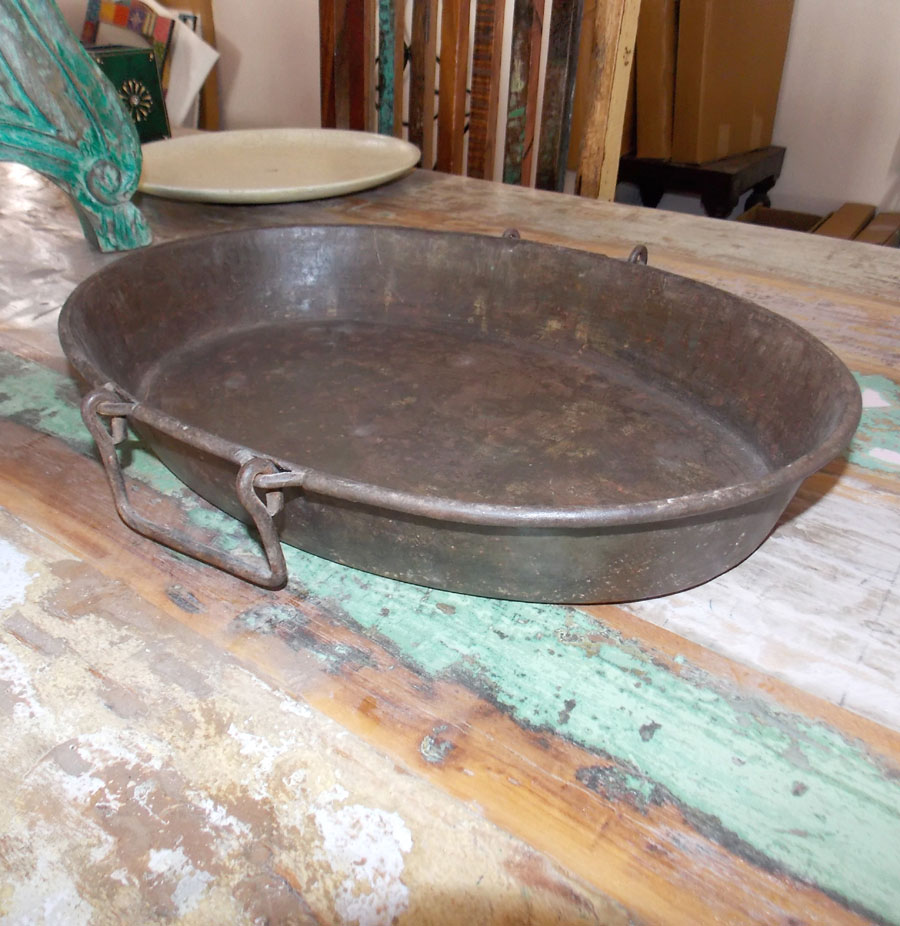 Oval Raw Iron Tray